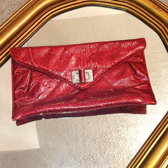 White House Black Market Handbags - *🎄CLEARANCE* WHBM Clutch